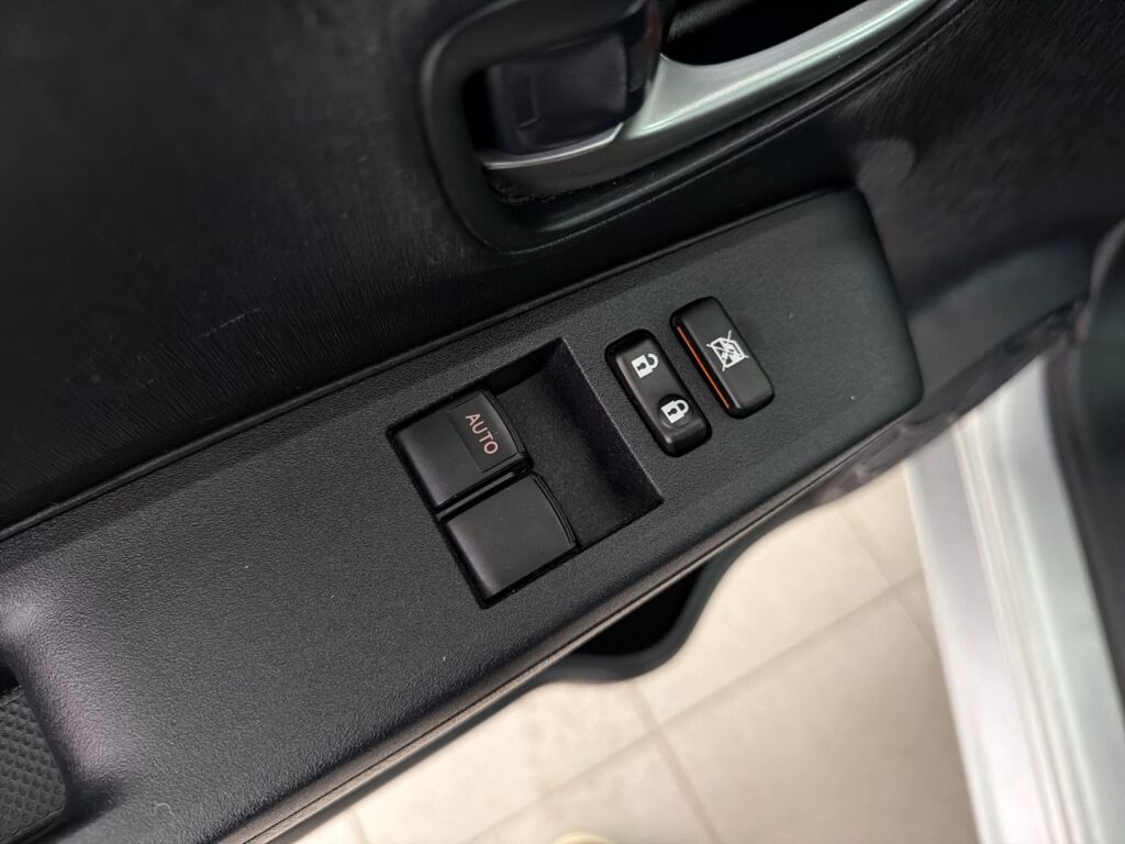 Toyota Yaris 2014 Hopea