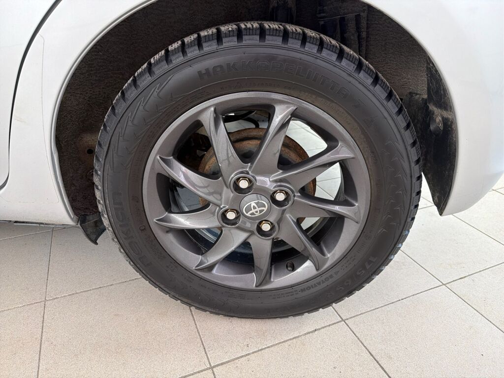 Toyota Yaris 2014 Hopea