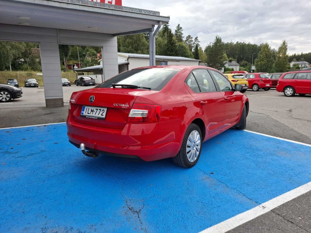 Skoda Octavia 2014 Punainen