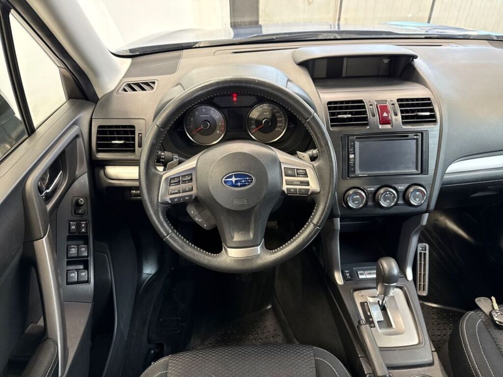 Subaru Forester 2014 Sininen