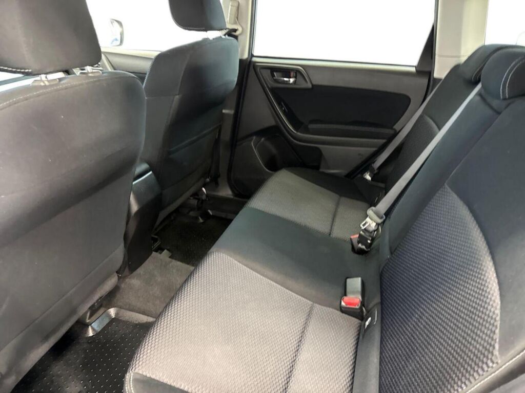 Subaru Forester 2014 Sininen