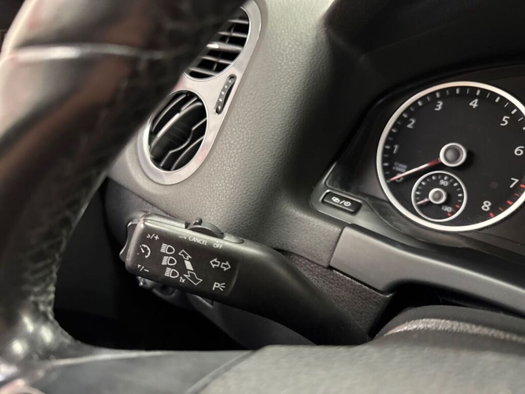 Volkswagen Tiguan 2014 Musta