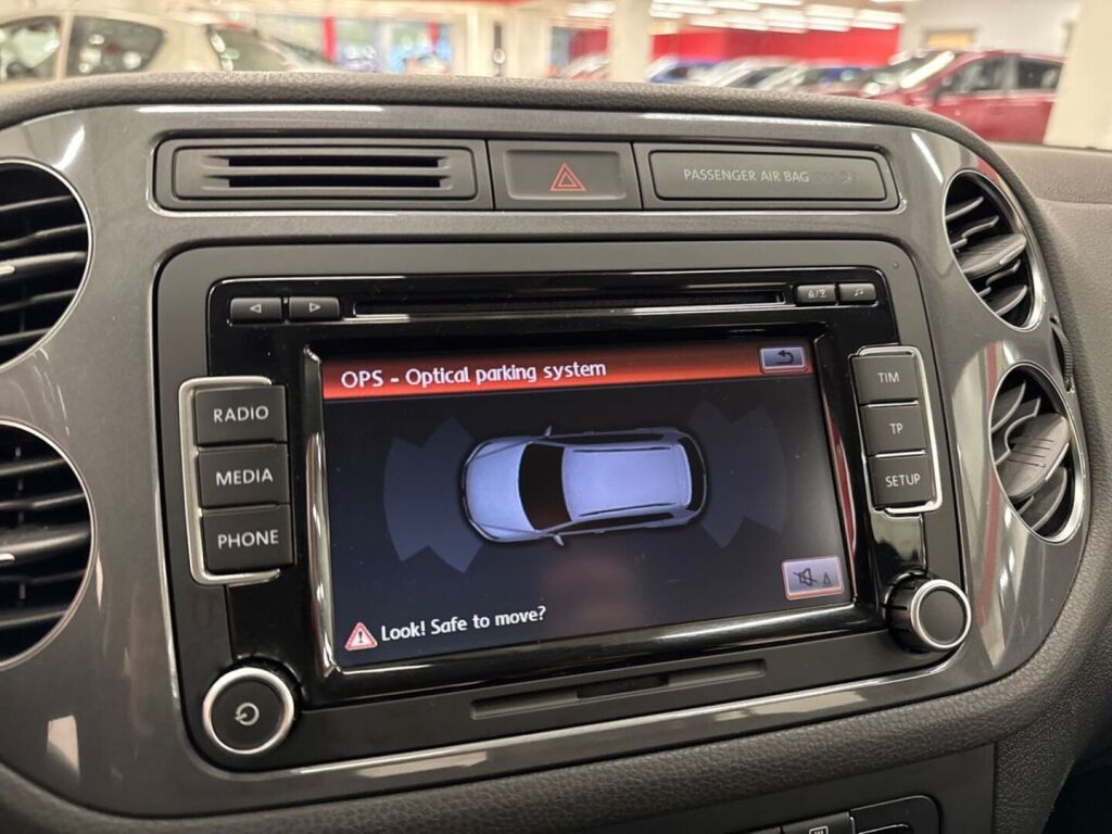 Volkswagen Tiguan 2014 Musta
