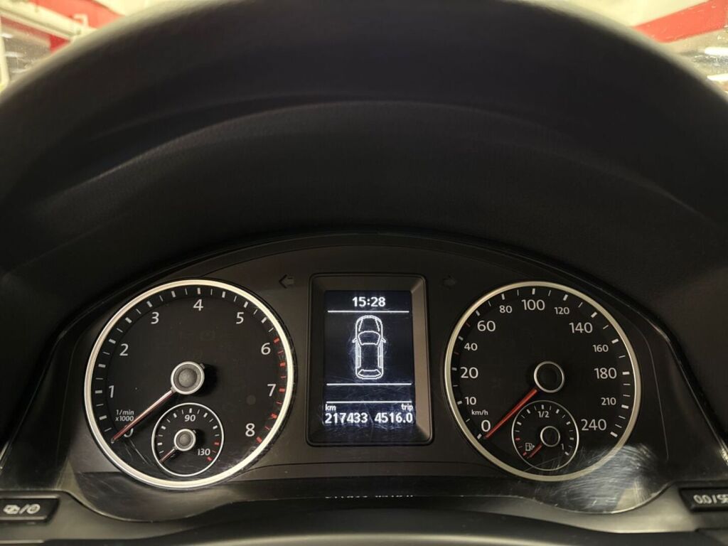Volkswagen Tiguan 2014 Musta