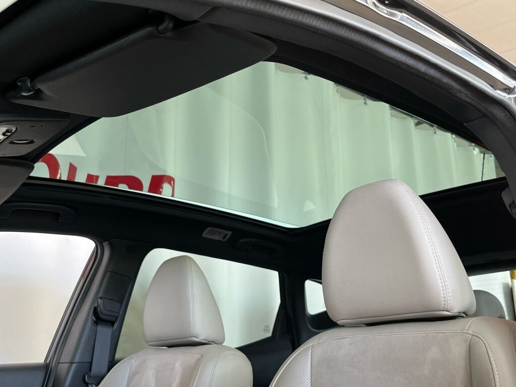 Nissan Qashqai 2014 Musta