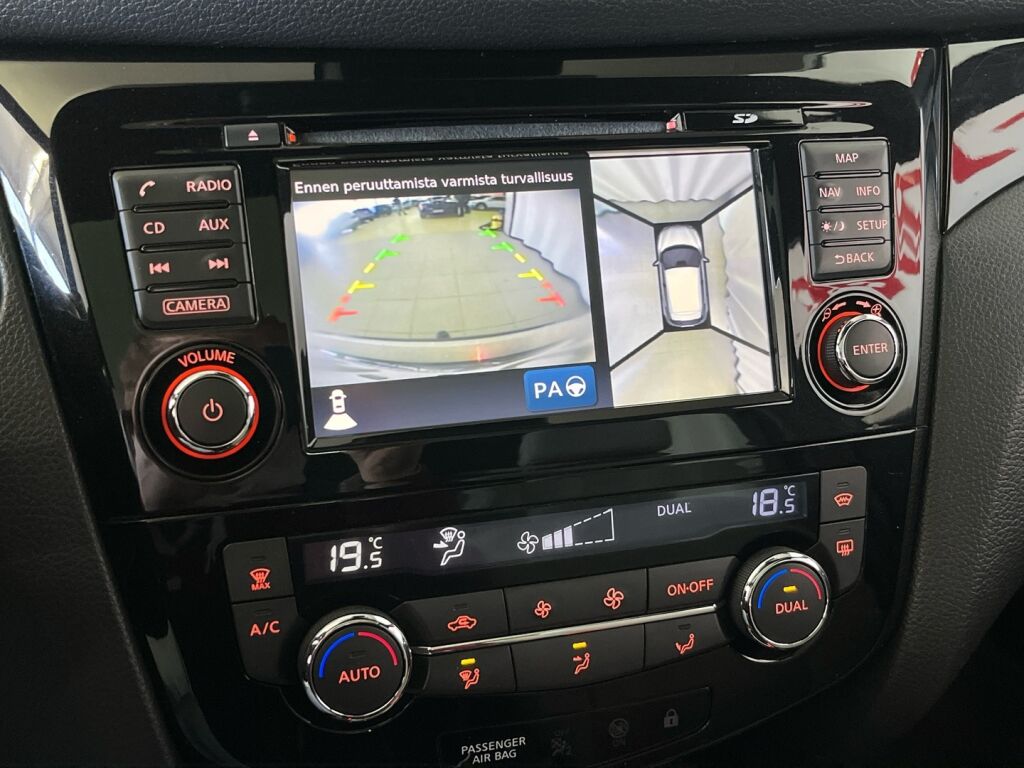 Nissan Qashqai 2014 Musta