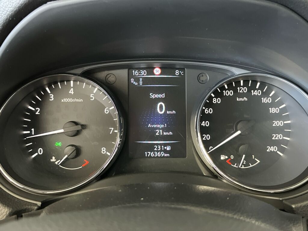 Nissan Qashqai 2014 Musta