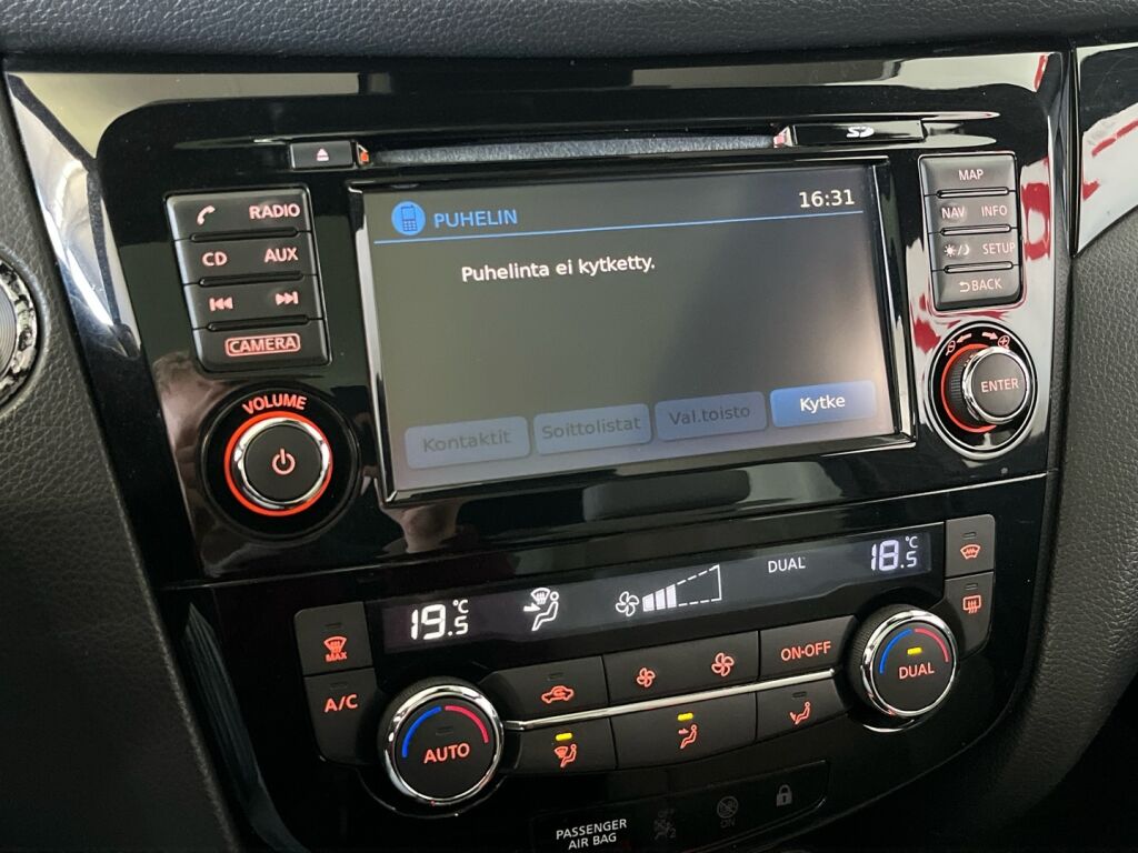 Nissan Qashqai 2014 Musta