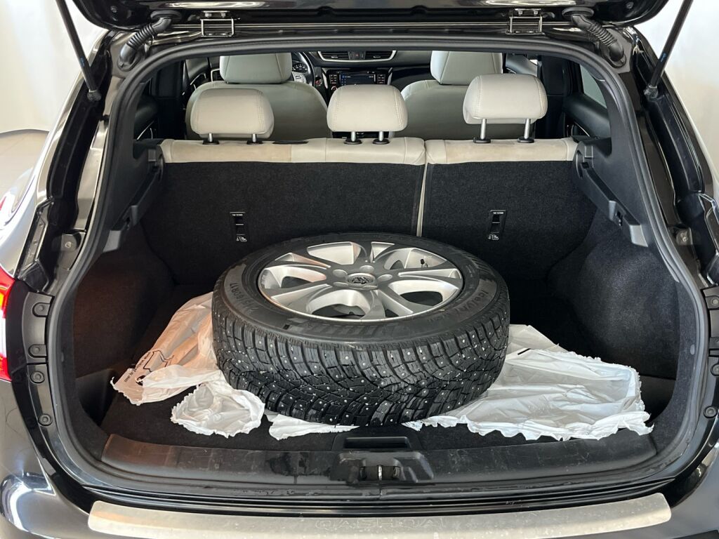 Nissan Qashqai 2014 Musta