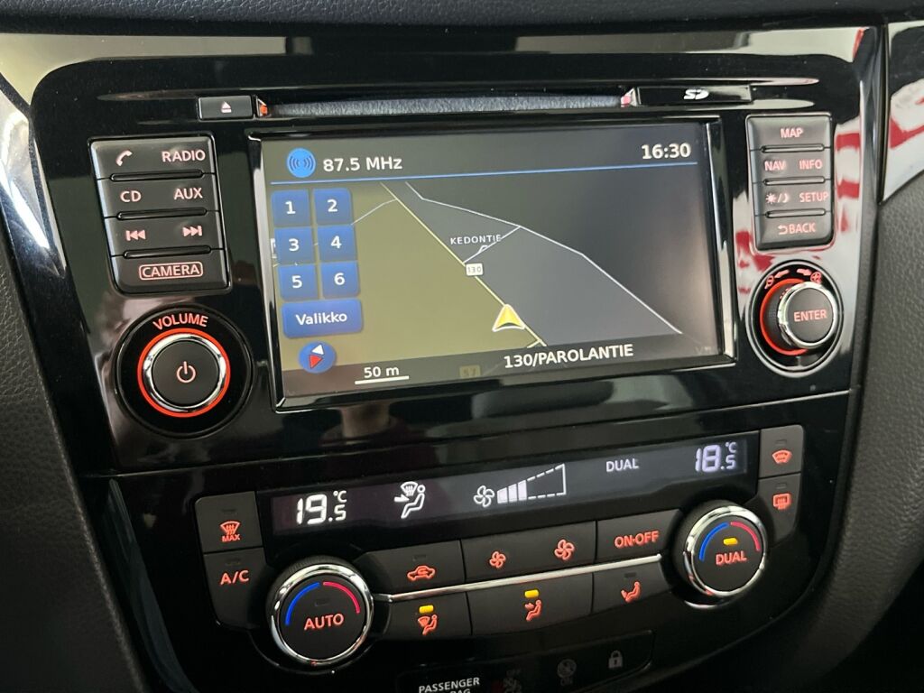 Nissan Qashqai 2014 Musta