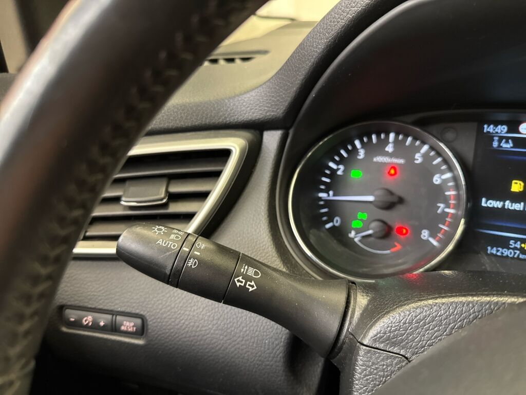 Nissan Qashqai 2014 Ruskea (beige)