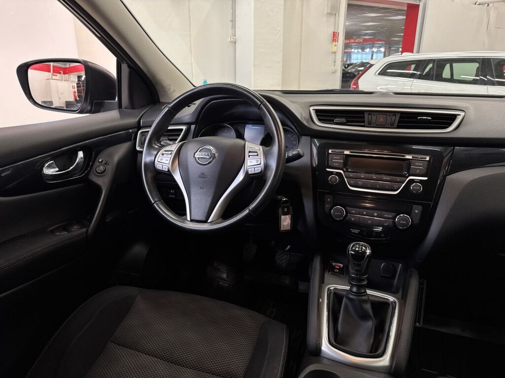 Nissan Qashqai 2014 Ruskea (beige)