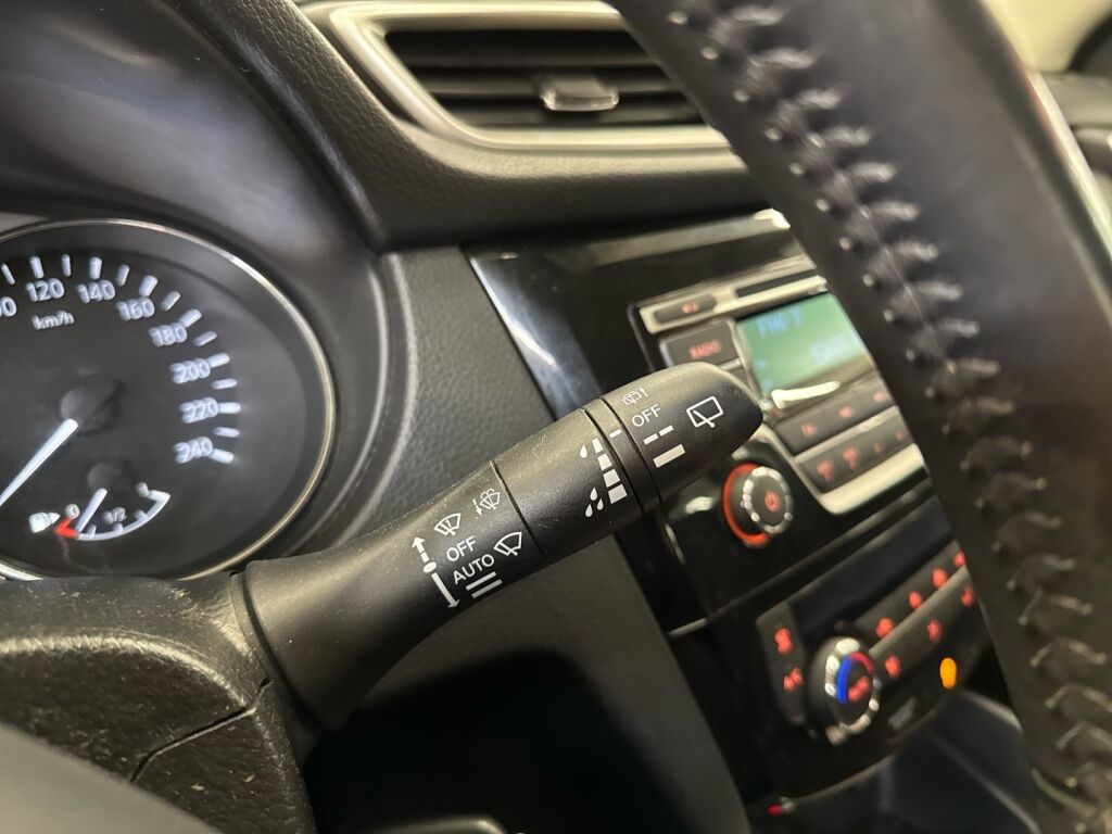 Nissan Qashqai 2014 Ruskea (beige)