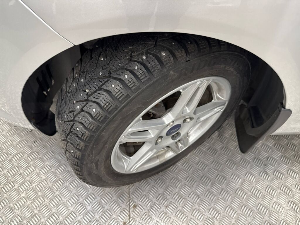 Ford Fiesta 2014 Harmaa