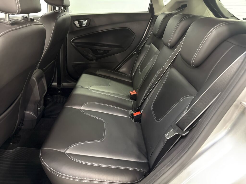 Ford Fiesta 2014 Harmaa