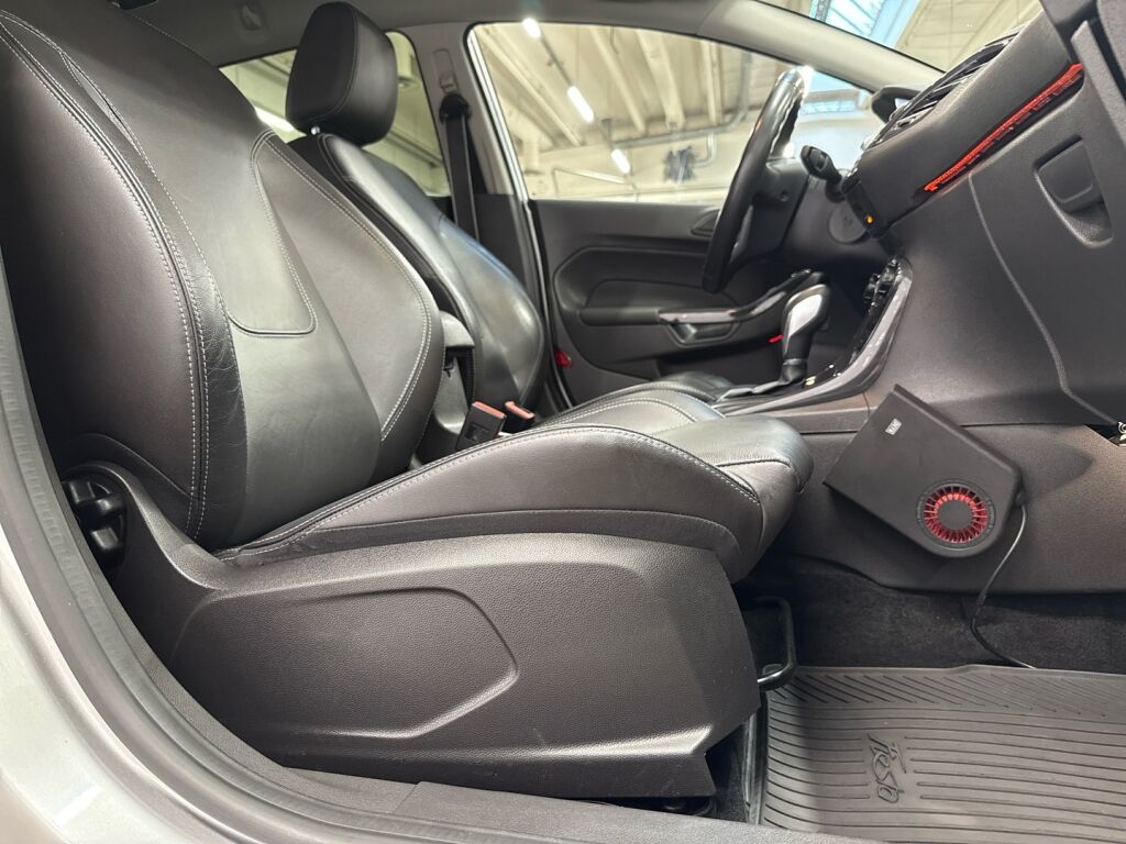 Ford Fiesta 2014 Harmaa