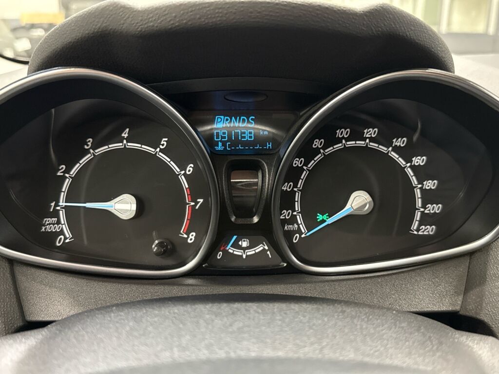 Ford Fiesta 2014 Harmaa