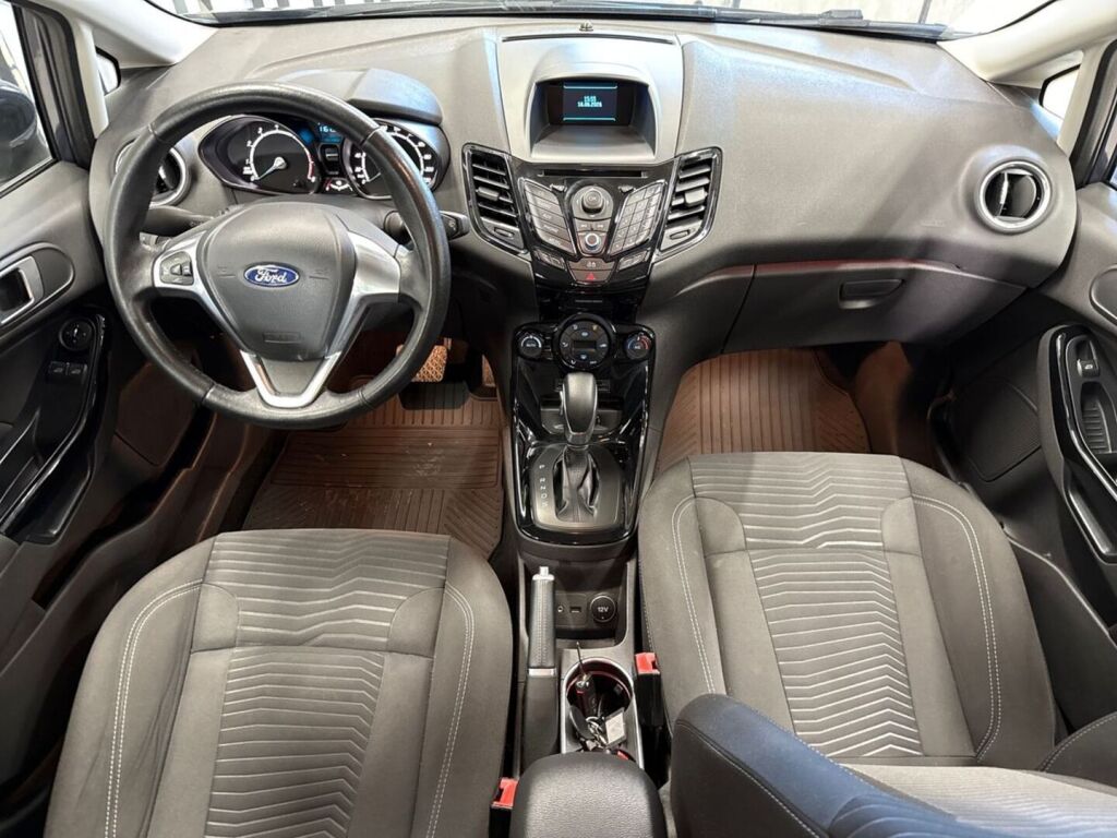 Ford Fiesta 2014 Harmaa