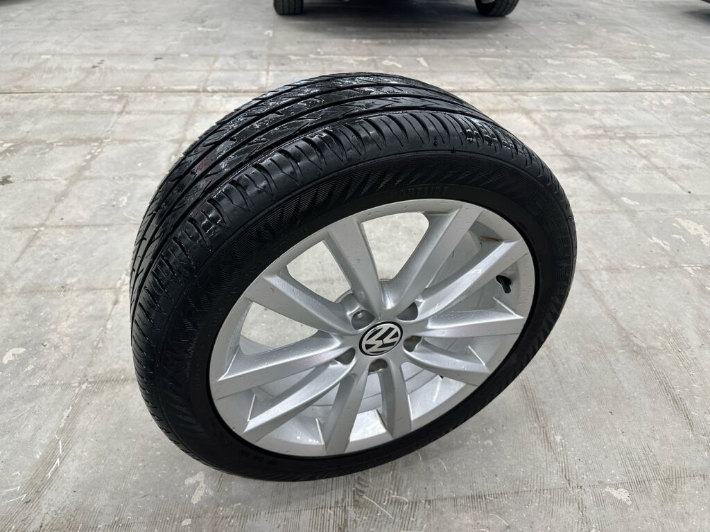 Volkswagen Passat 2014 Harmaa