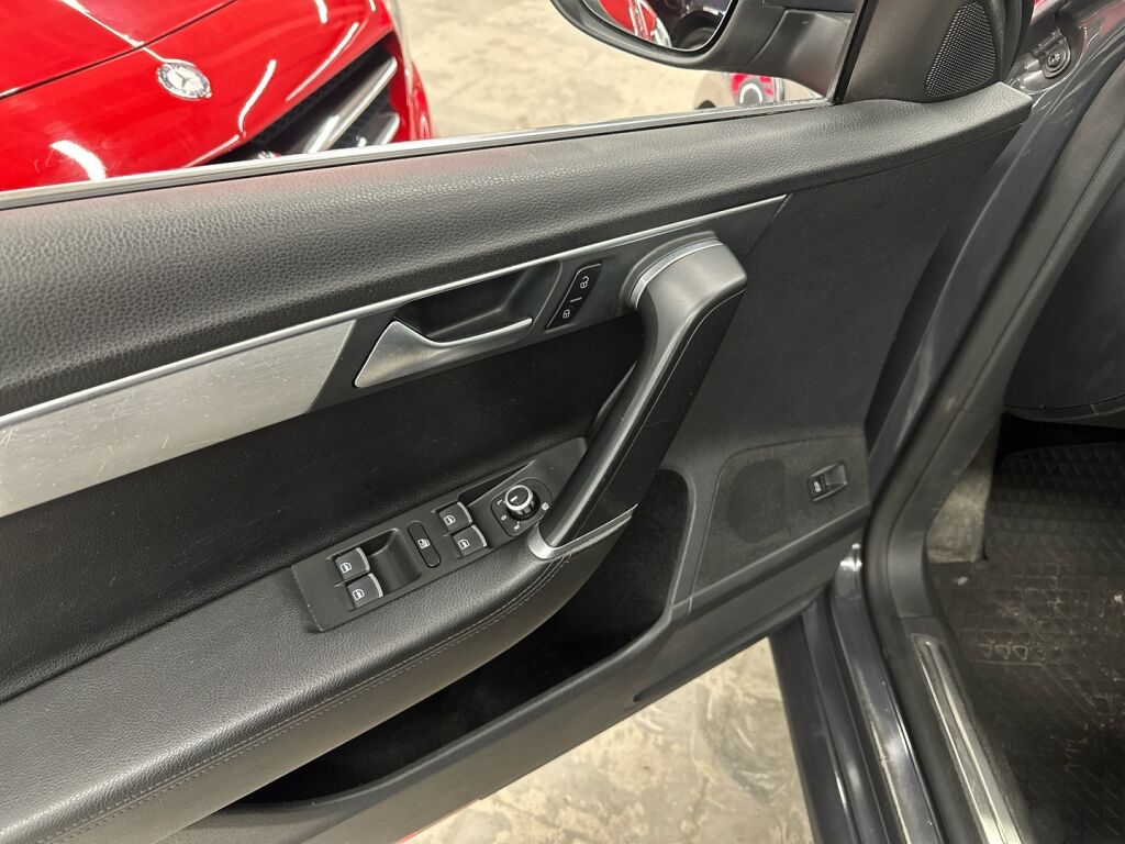 Volkswagen Passat 2014 Harmaa