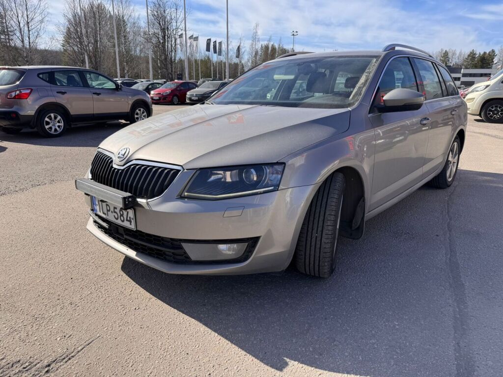 Skoda Octavia 2014 Ruskea (beige)