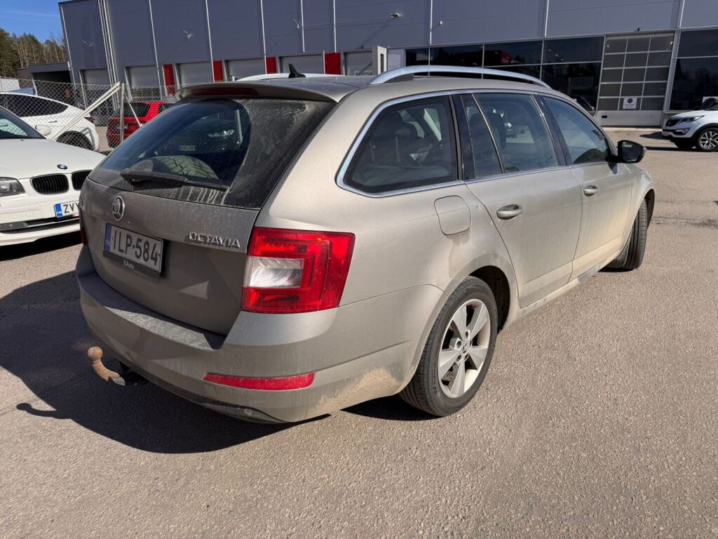 Skoda Octavia 2014 Ruskea (beige)