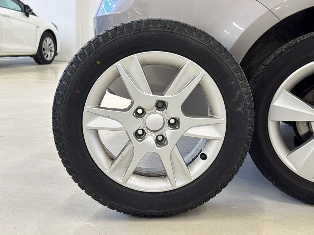 Skoda Octavia 2014 Ruskea (beige)