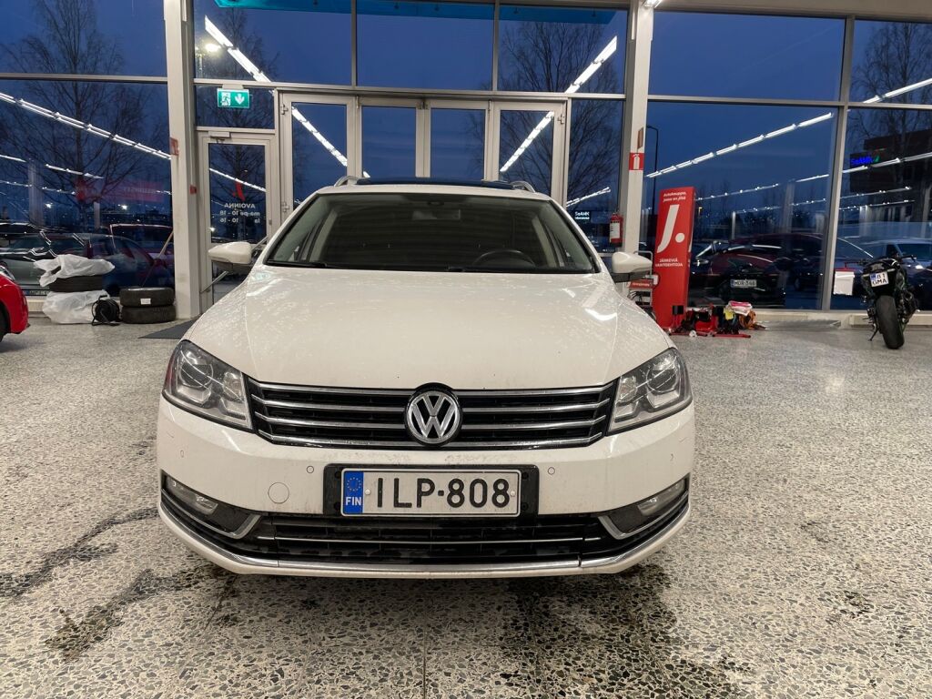 Volkswagen Passat 2014 Valkoinen