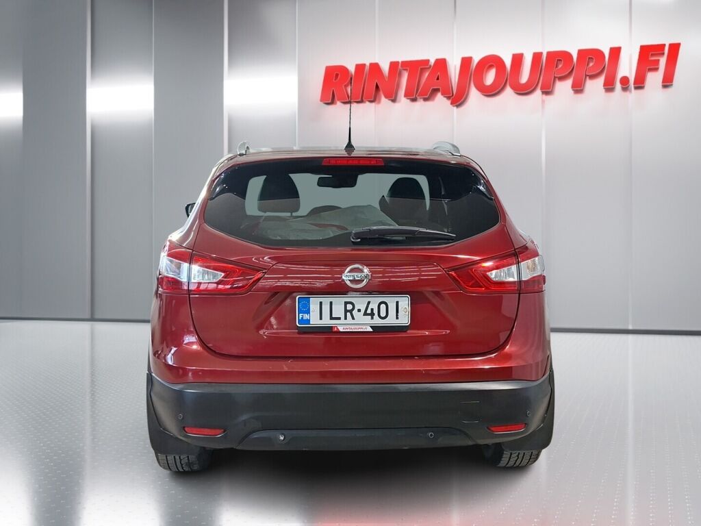 Nissan Qashqai 2014 Punainen
