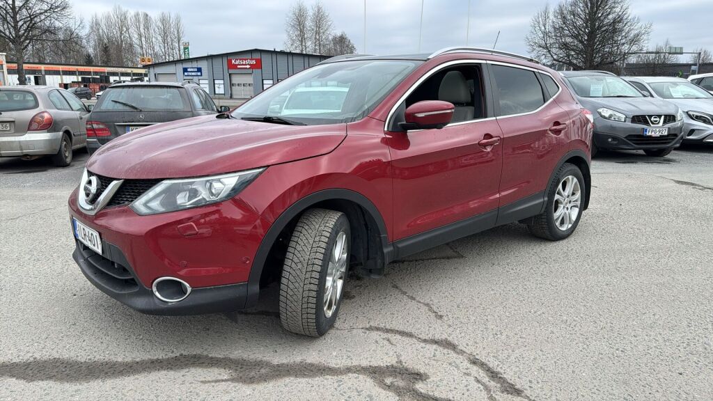 Nissan Qashqai 2014 Punainen