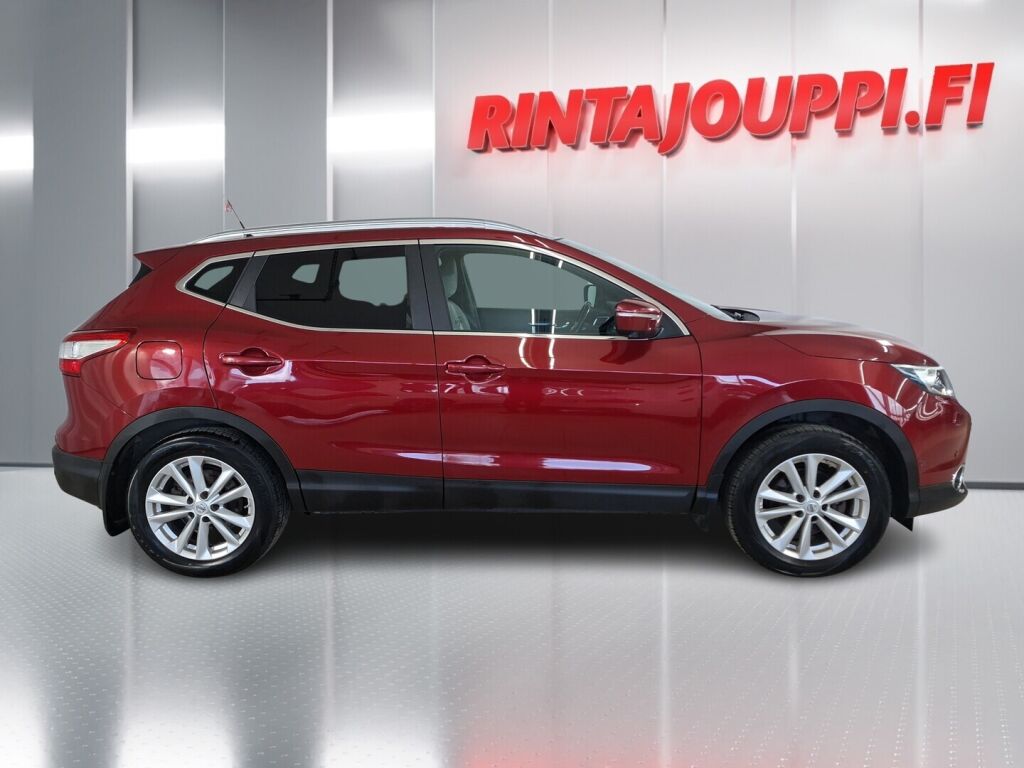 Nissan Qashqai 2014 Punainen