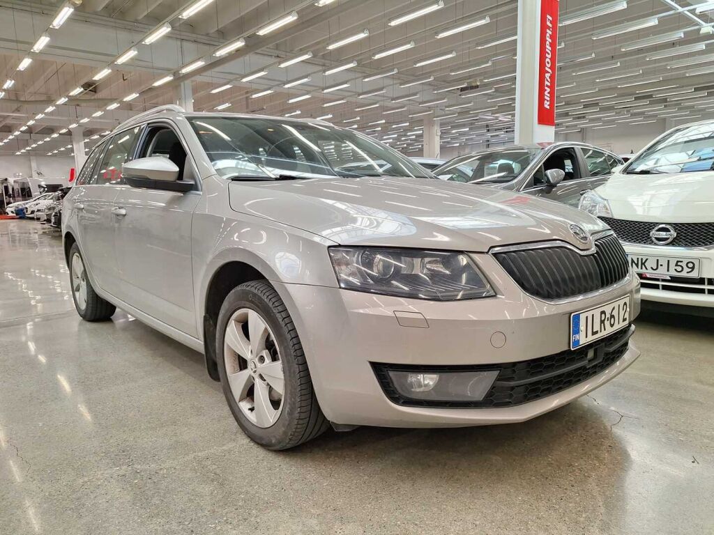 Skoda Octavia 2014 Ruskea (beige)