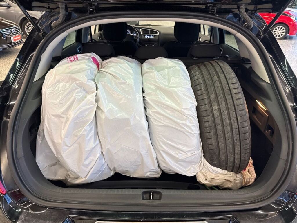 Citroen C4 2014 Musta