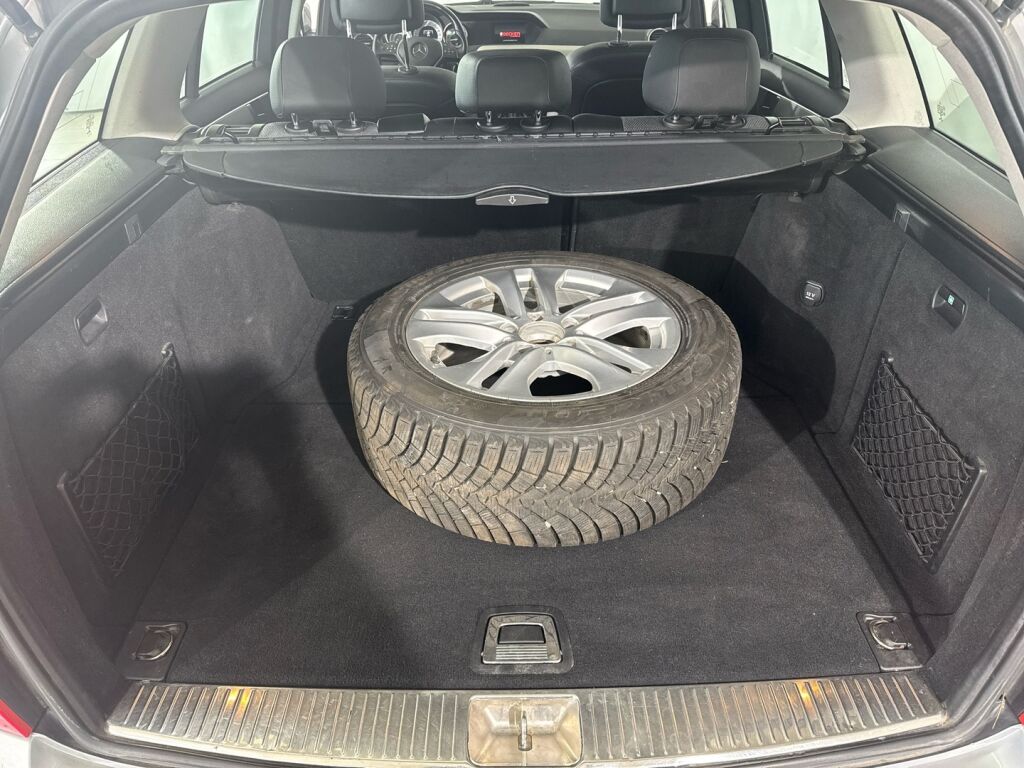 Mercedes-Benz C 2014 Harmaa