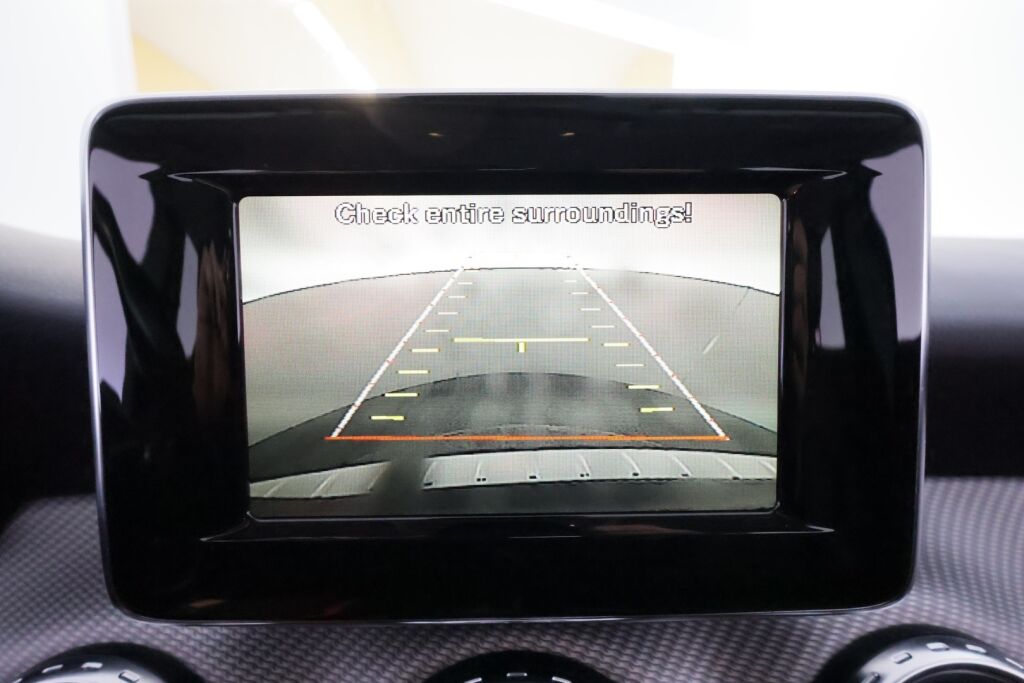 Mercedes-Benz GLA 2015 Musta