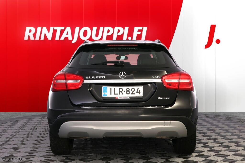 Mercedes-Benz GLA 2015 Musta