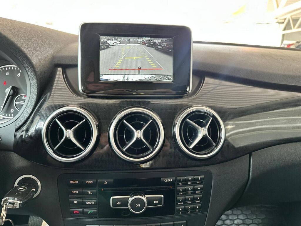 Mercedes-Benz B 2014 Musta