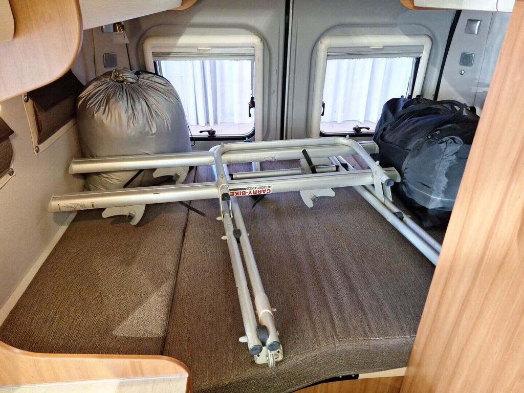 Weinsberg Carabus 2014 Valkoinen