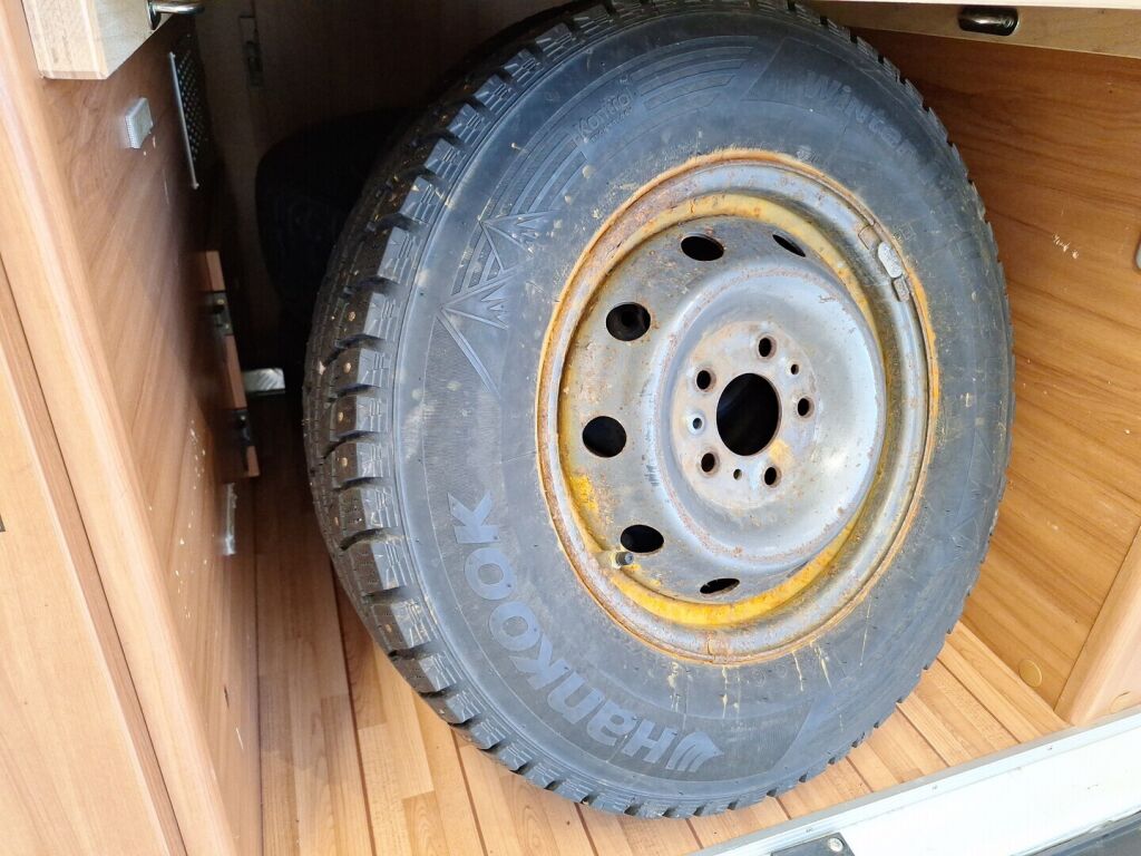 Weinsberg Carabus 2014 Valkoinen