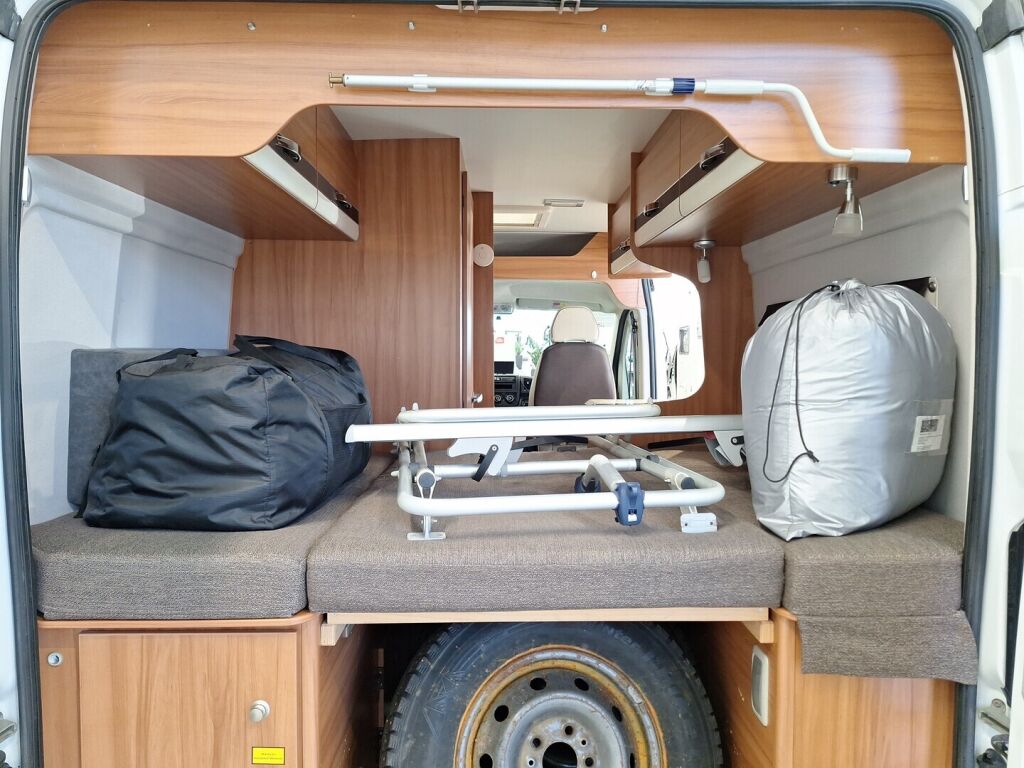 Weinsberg Carabus 2014 Valkoinen