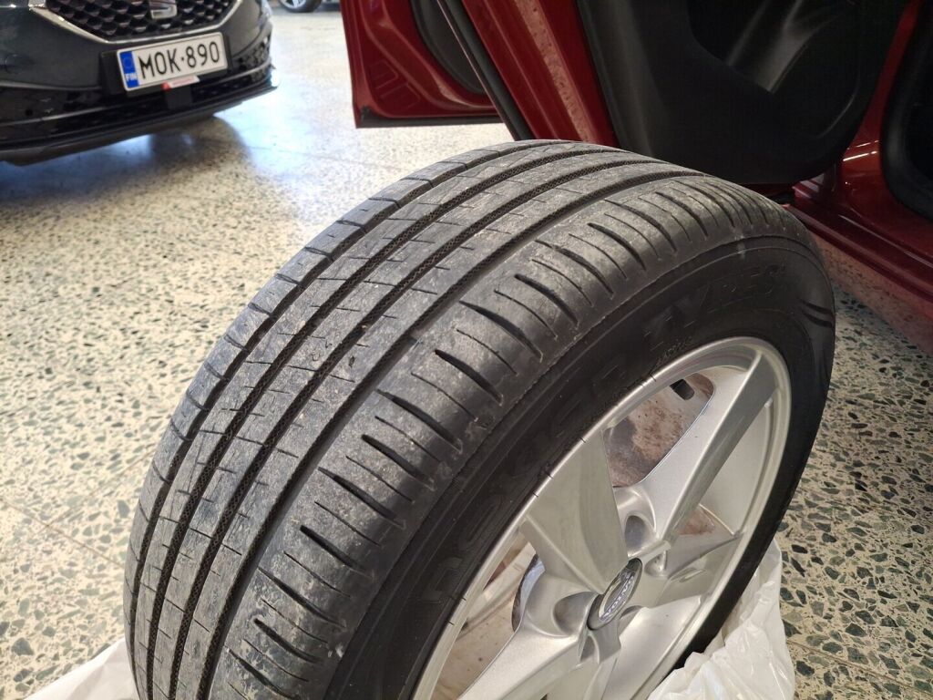 Volvo V40 2014 Punainen