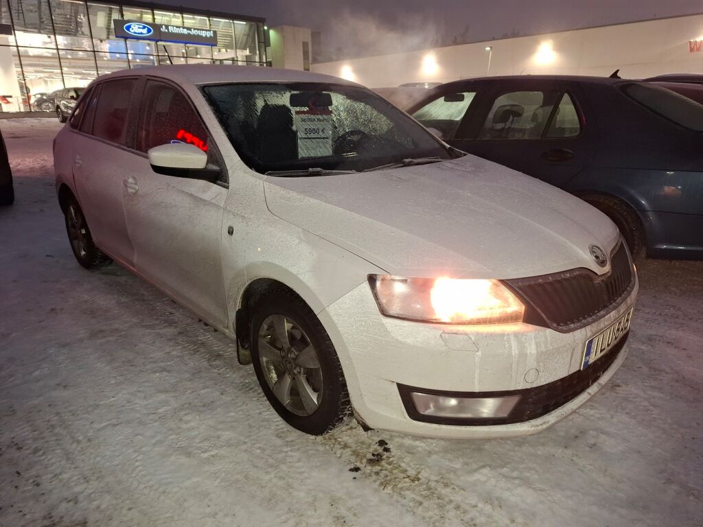 Skoda Rapid 2014 Valkoinen