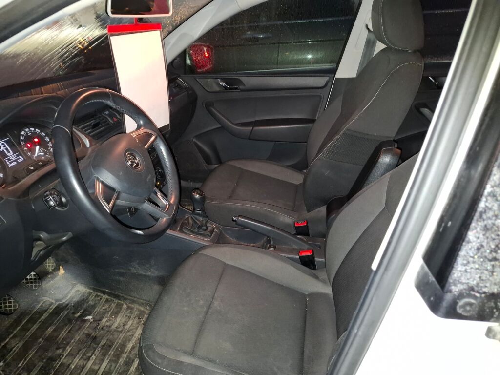 Skoda Rapid 2014 Valkoinen