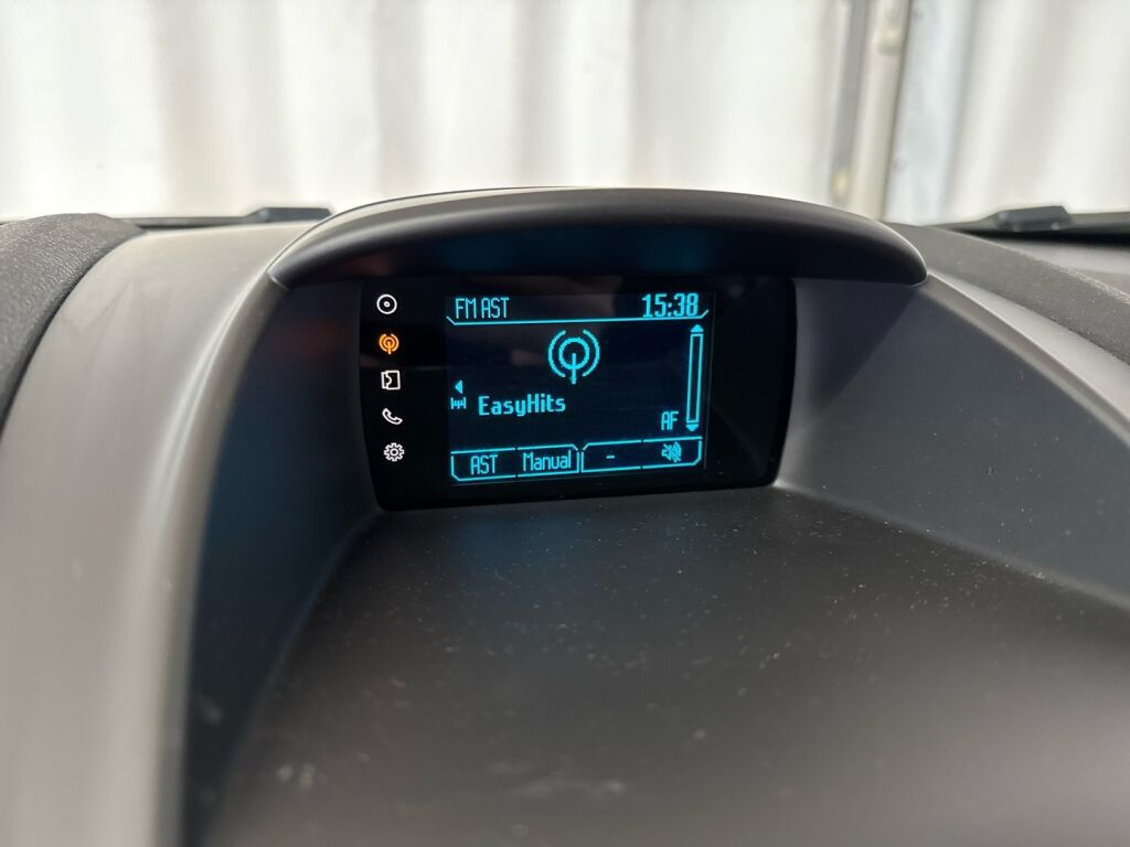 Ford Fiesta 2015 Musta