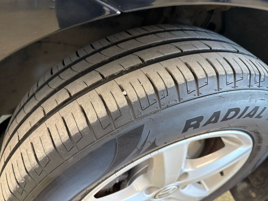 Volkswagen Golf 2015 Musta