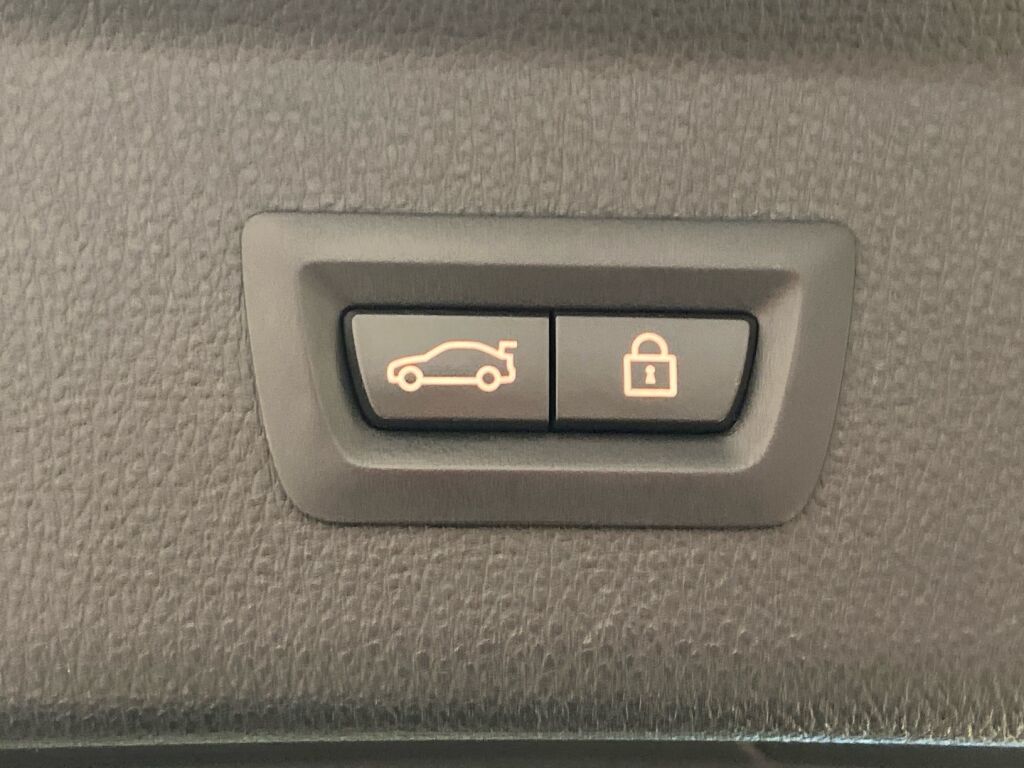 BMW 328 Gran Turismo 2015 Musta