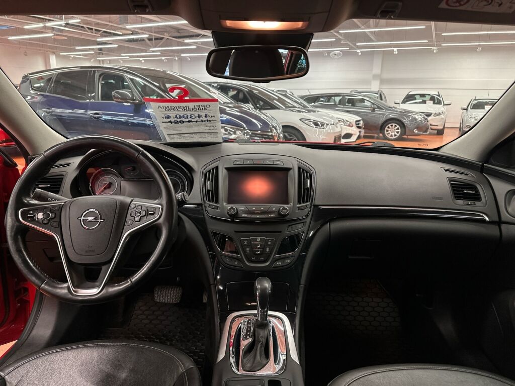 Opel Insignia 2015 Punainen