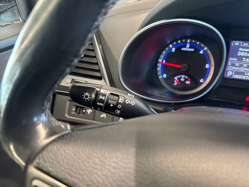 Hyundai Santa Fe 2015 Hopea