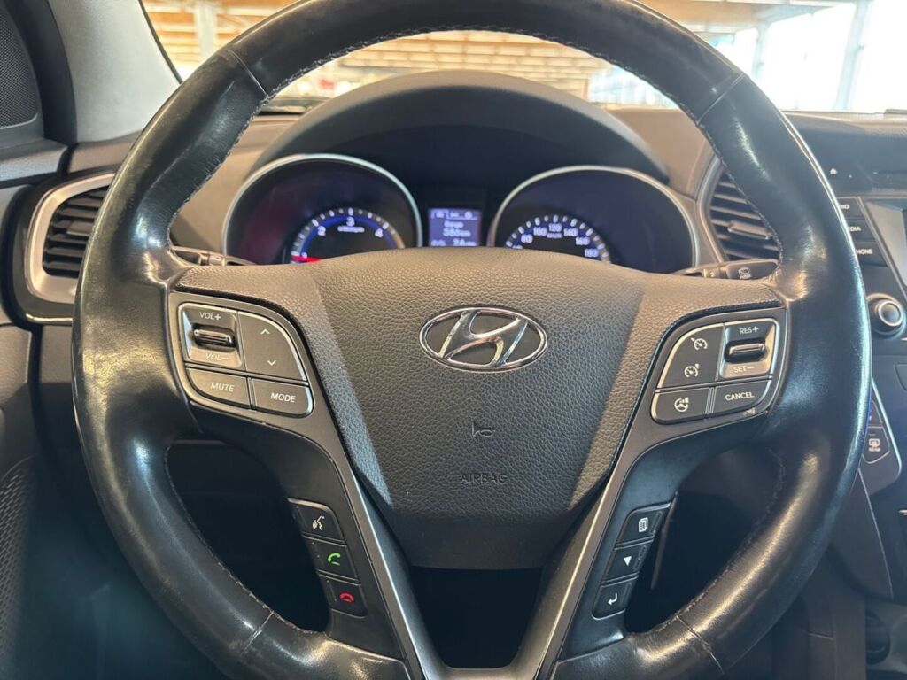 Hyundai Santa Fe 2015 Hopea