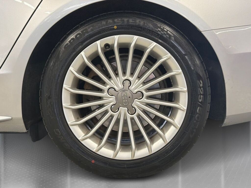 Audi A4 2015 Hopea